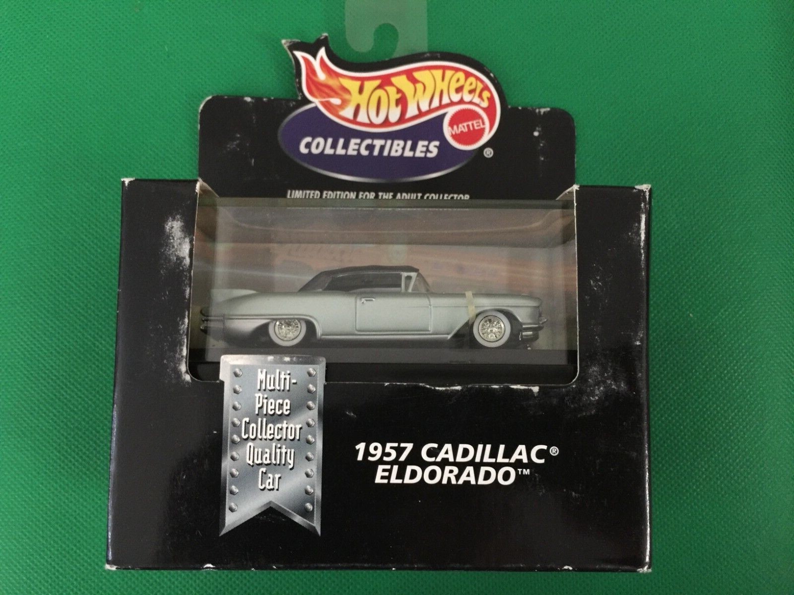 ミニカー 1957 CADILLAC ELDOLADO HARD ROCK CAFE HotWheels 100% Hard Rock Cafe collection 1957 Cadillac