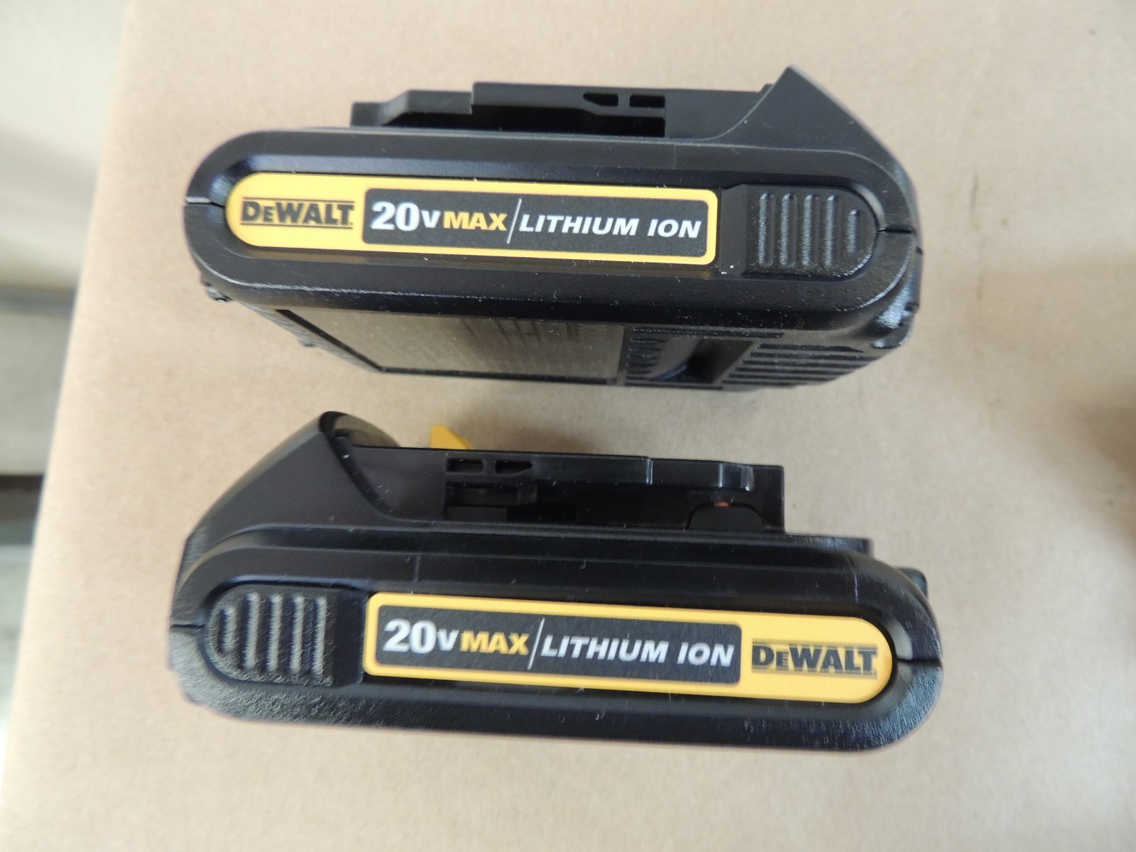 Dewalt DCF885 20V Max 1/4