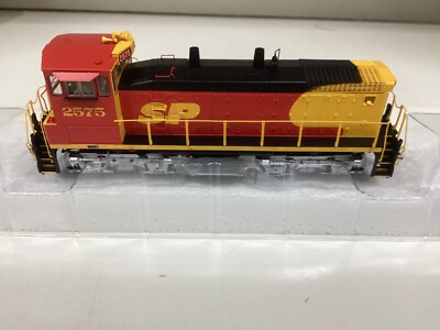 Athearn #29770 HO scale  Southern Pacific   SW1500 Rd.#2575 ''Kodachrome''