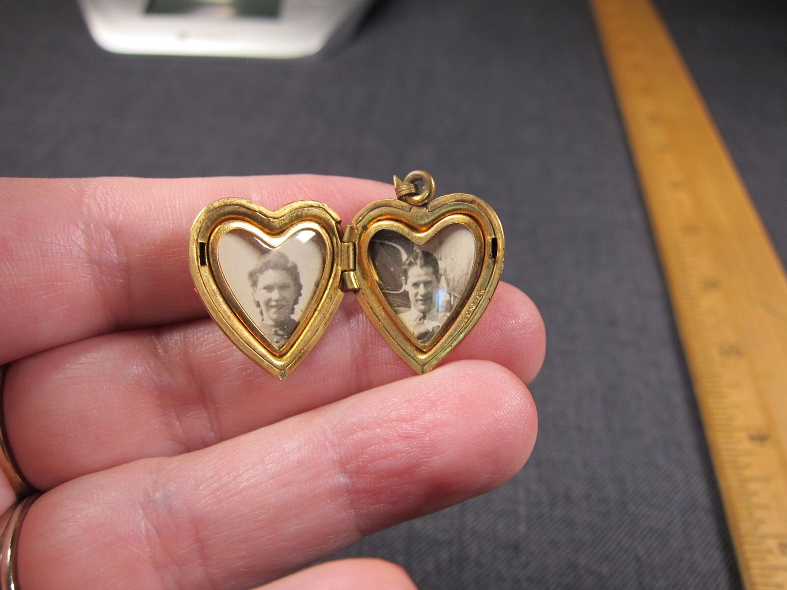 Vintage WWII 1/20 12K GF US Navy Sweetheart locket w/1940's Vintage WWII 1/20 12K GF US Navy Sweetheart locket w/1940's