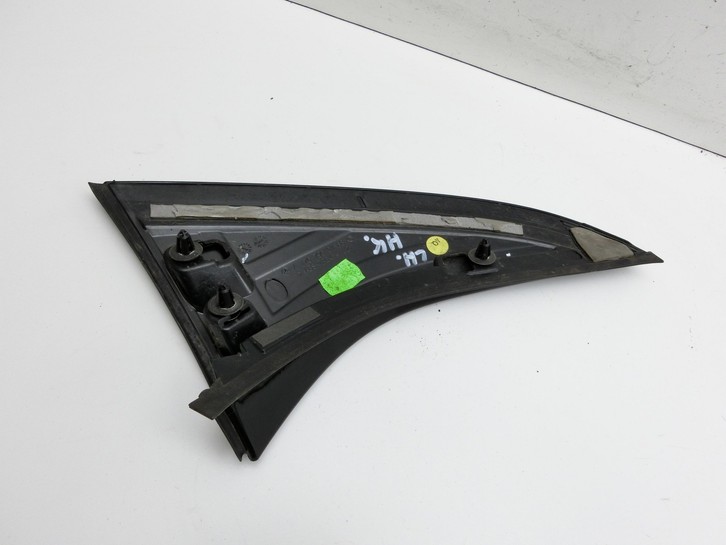 Mercedes W176 A200 12-15 Lim Blende Aussen Kappe für Heckklappe Links Hinten Mercedes W176 A200 12-15 05.11.2012... Vorschau 3