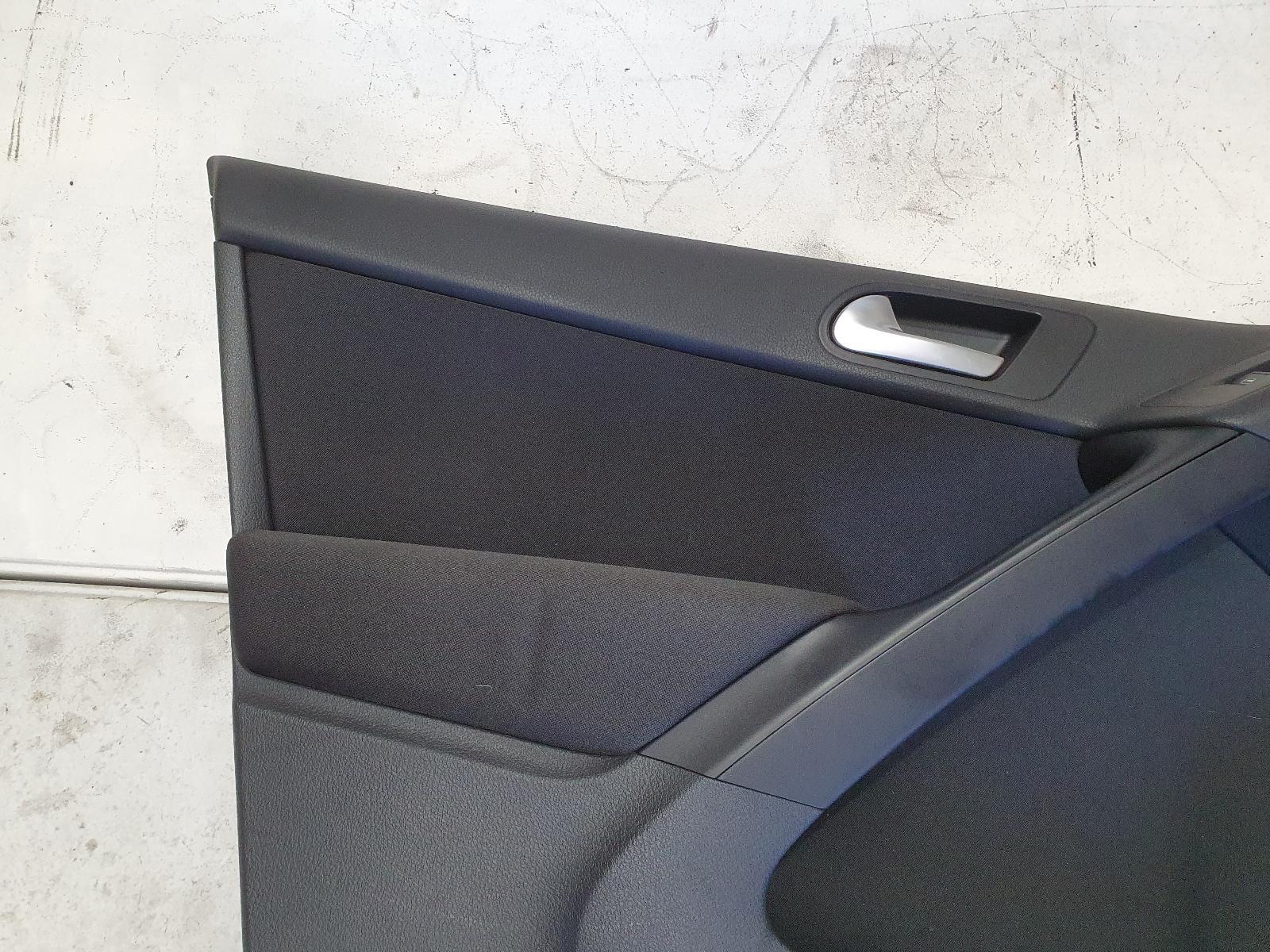 2014 Volkswagen Tiguan 5N LEFT FRONT DOOR TRIM CLOTH 05/08-08/16 image 5