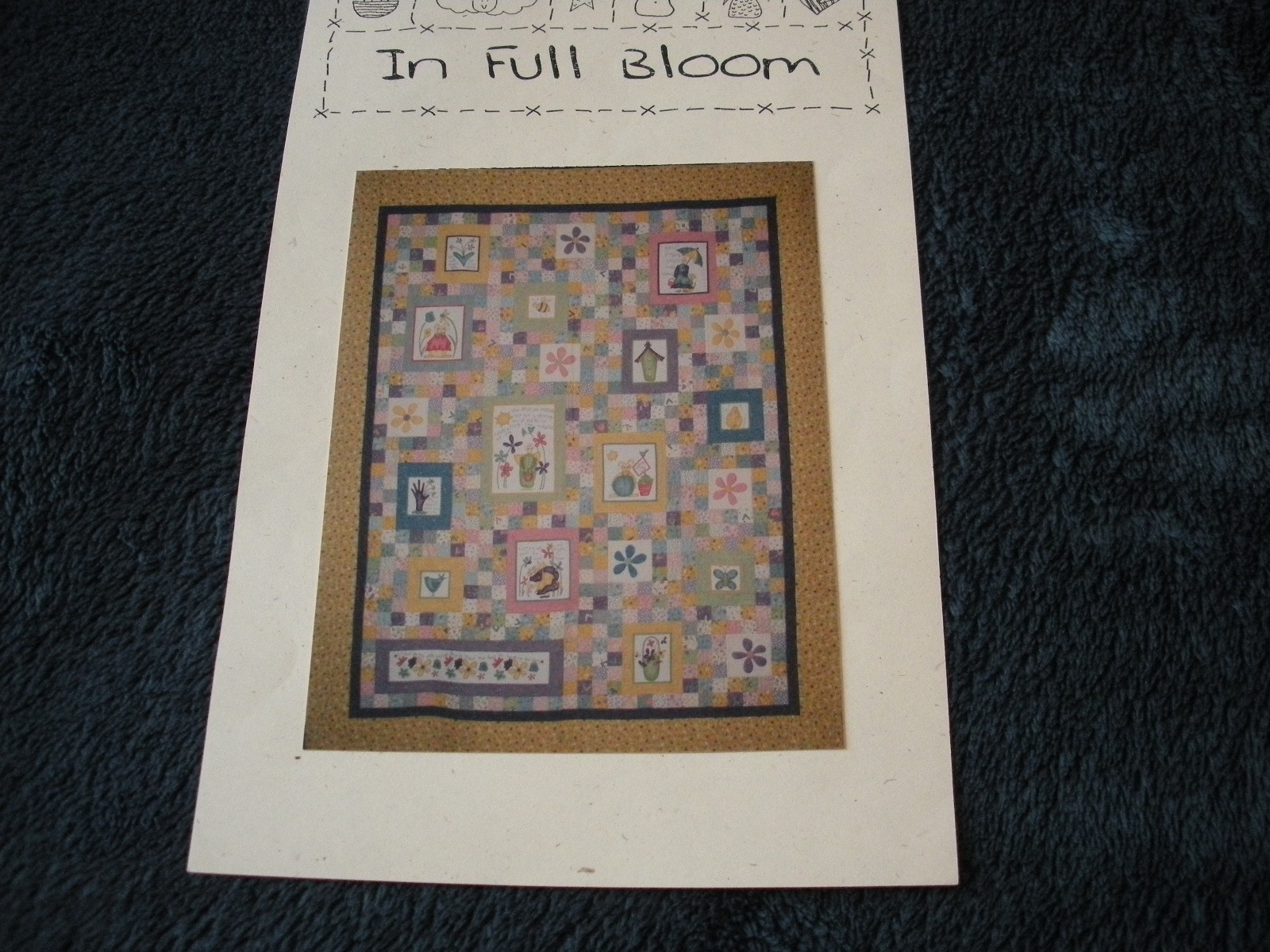 1 NEW IN FULL BLOOM QUILT KIT 73