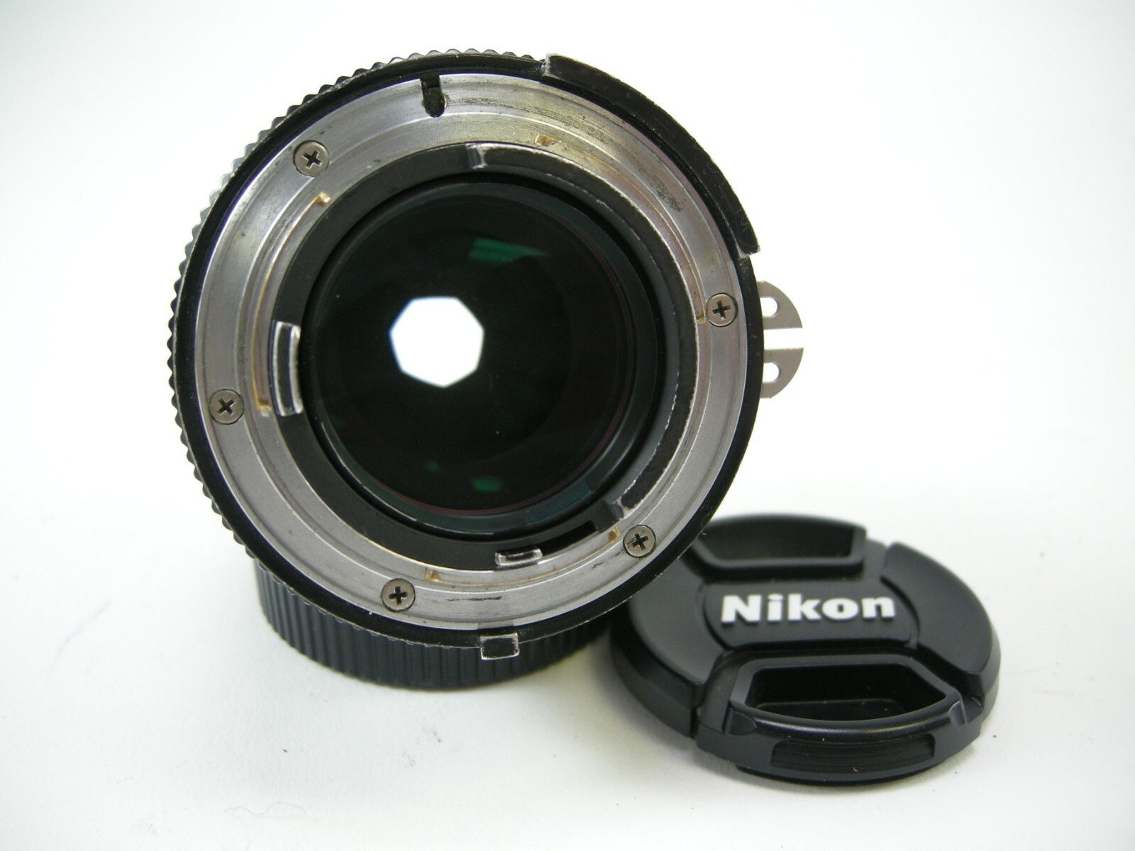 Nikon 105mm f2.5 Ai Lens