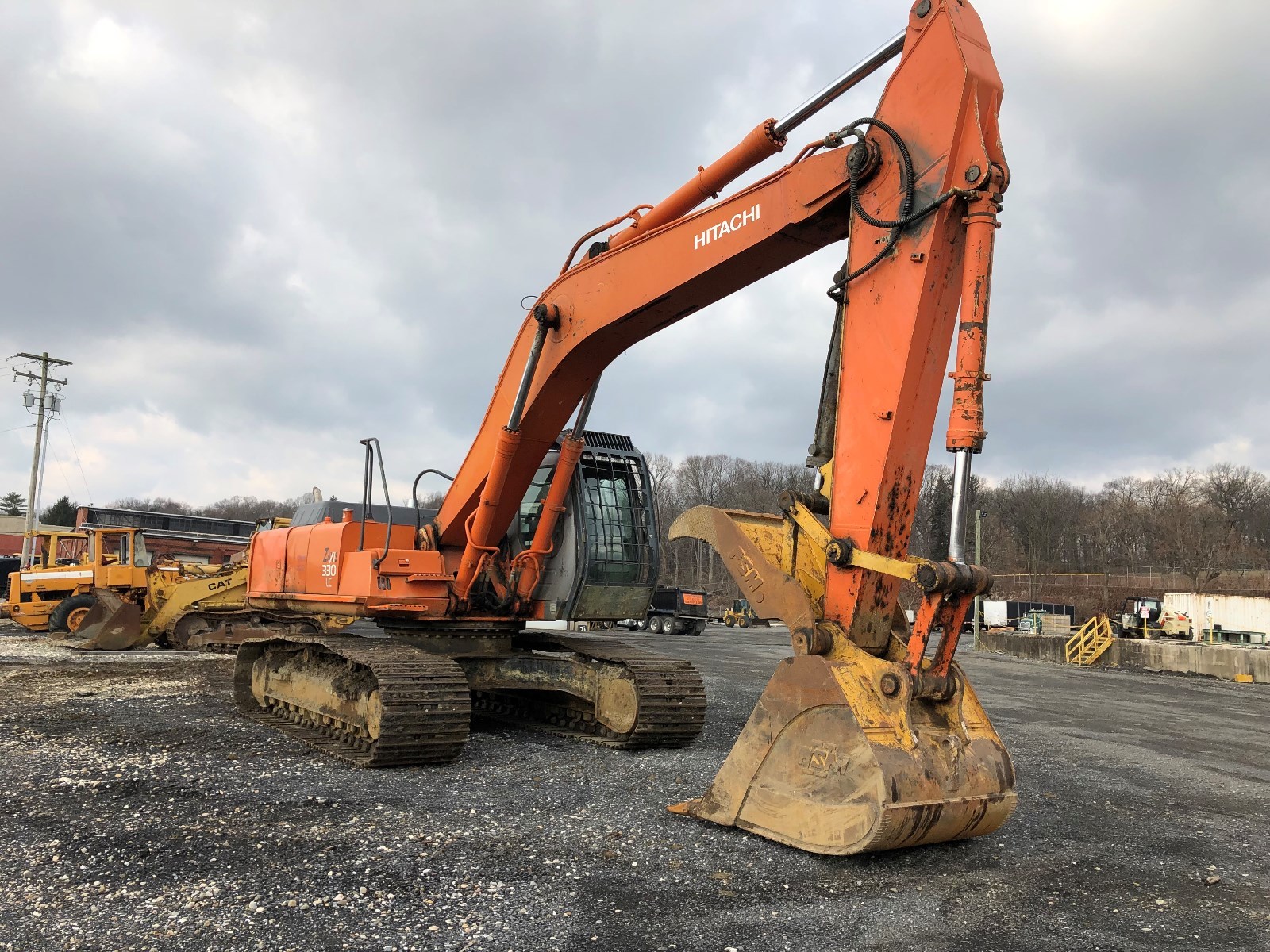 HITACHI ZX 330LC 8024 HRS CAB A/C HEAT
