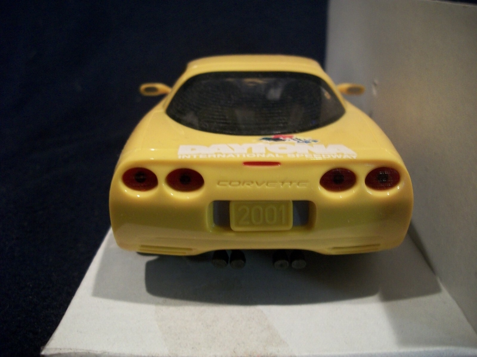 Revell 2001 Corvette Coupe Daytona Pace Car (Promo Model) 1:25 Scale NIB!!!