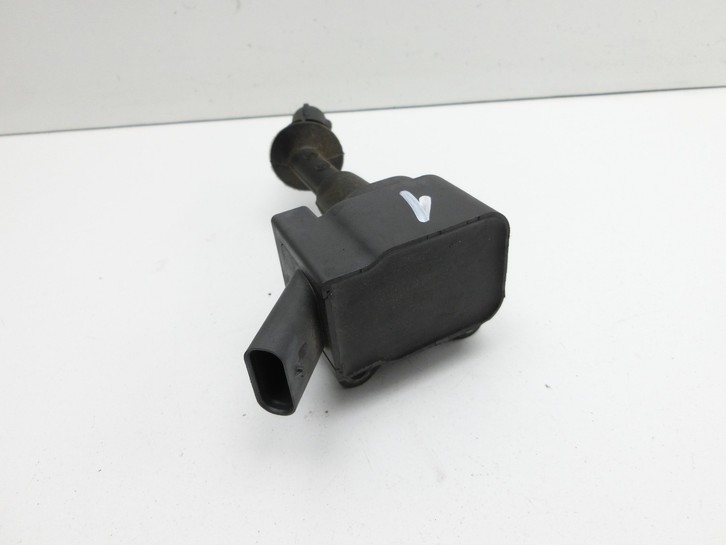 Opel Astra K 19-21 1,2T 96KW Zündspule Zündmodul Opel Astra K 19-21 26.01.2021 77870003 55595166 gebraucht Vorschau 3