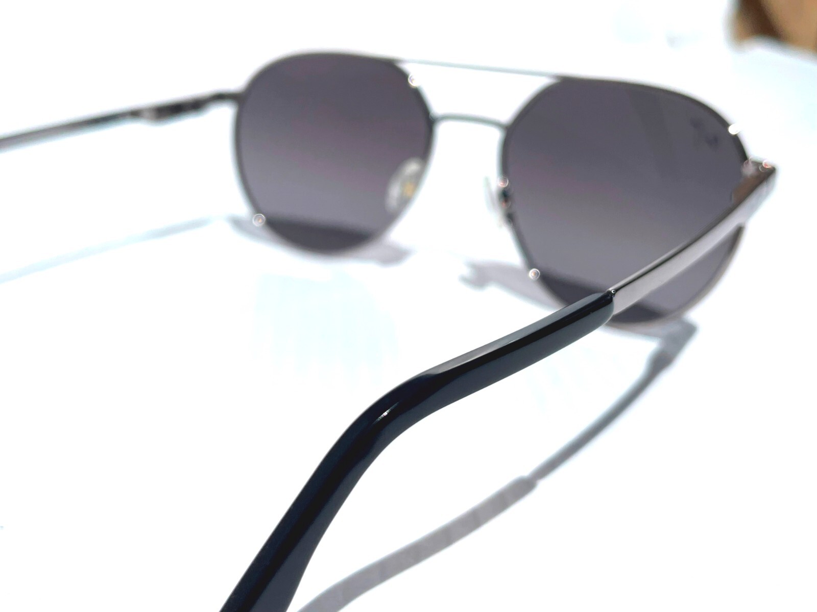 Pre-owned Maui Jim Waterfront Silver Polarized Silver Black Mirror Sunglass Dsb830-11