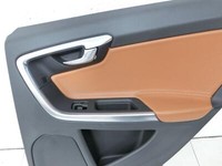 Volvo V60 I D3 10-13 Kombi Türverkleidung Türpappe Rechts Hinten Volvo V60 I D3 10-13 01.10.2010 8686855 gebraucht Vorschau 4