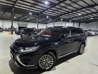 2018 Mitsubishi Outlander 2.4h TwinMotor 13.8kWh Juro CVT 4WD Euro 6 (s/s) 5dr E