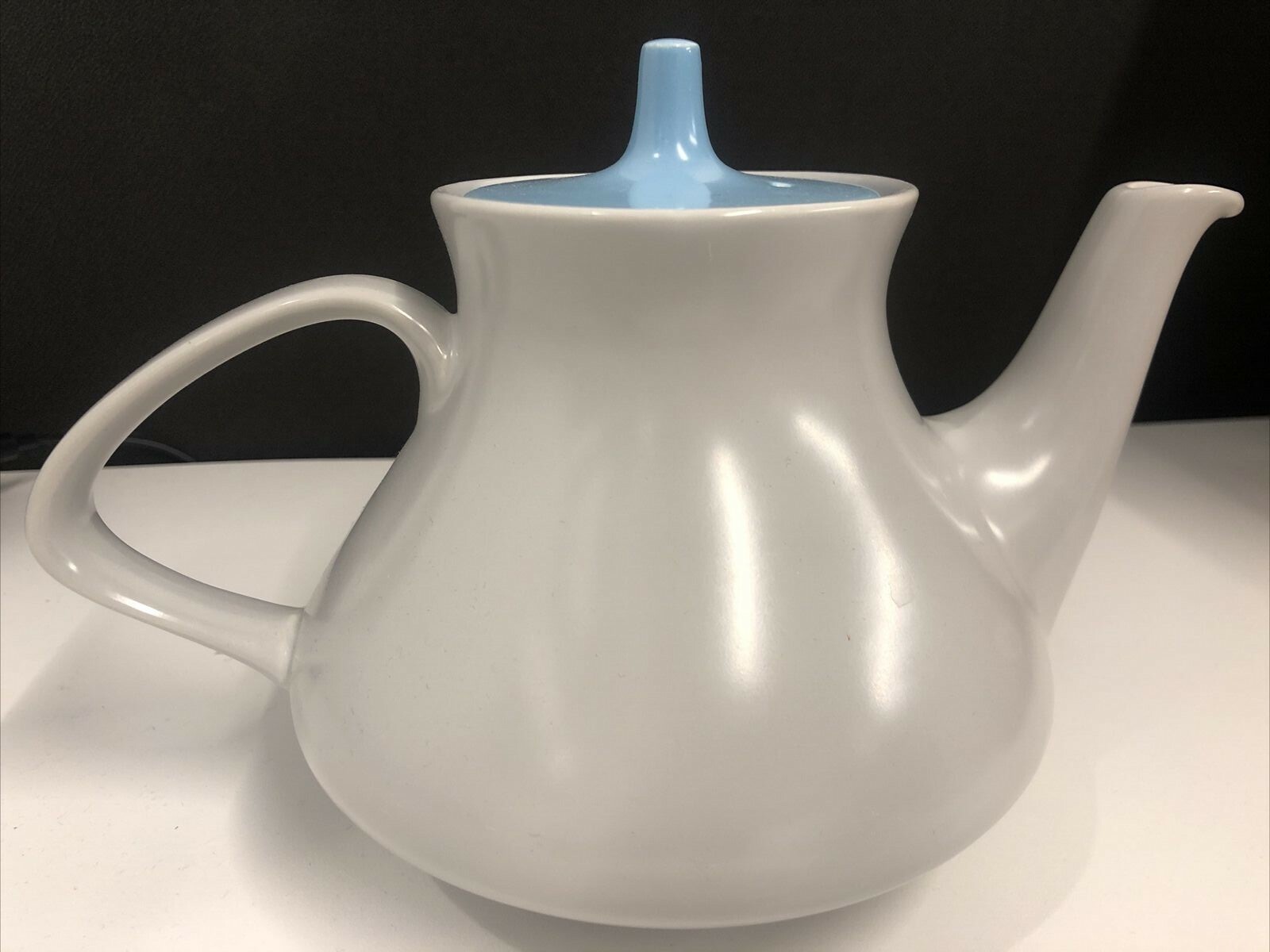 Poole Pottery Teapot Twintone sky blue and dove greyのeBay公認海外通販｜セカイモン