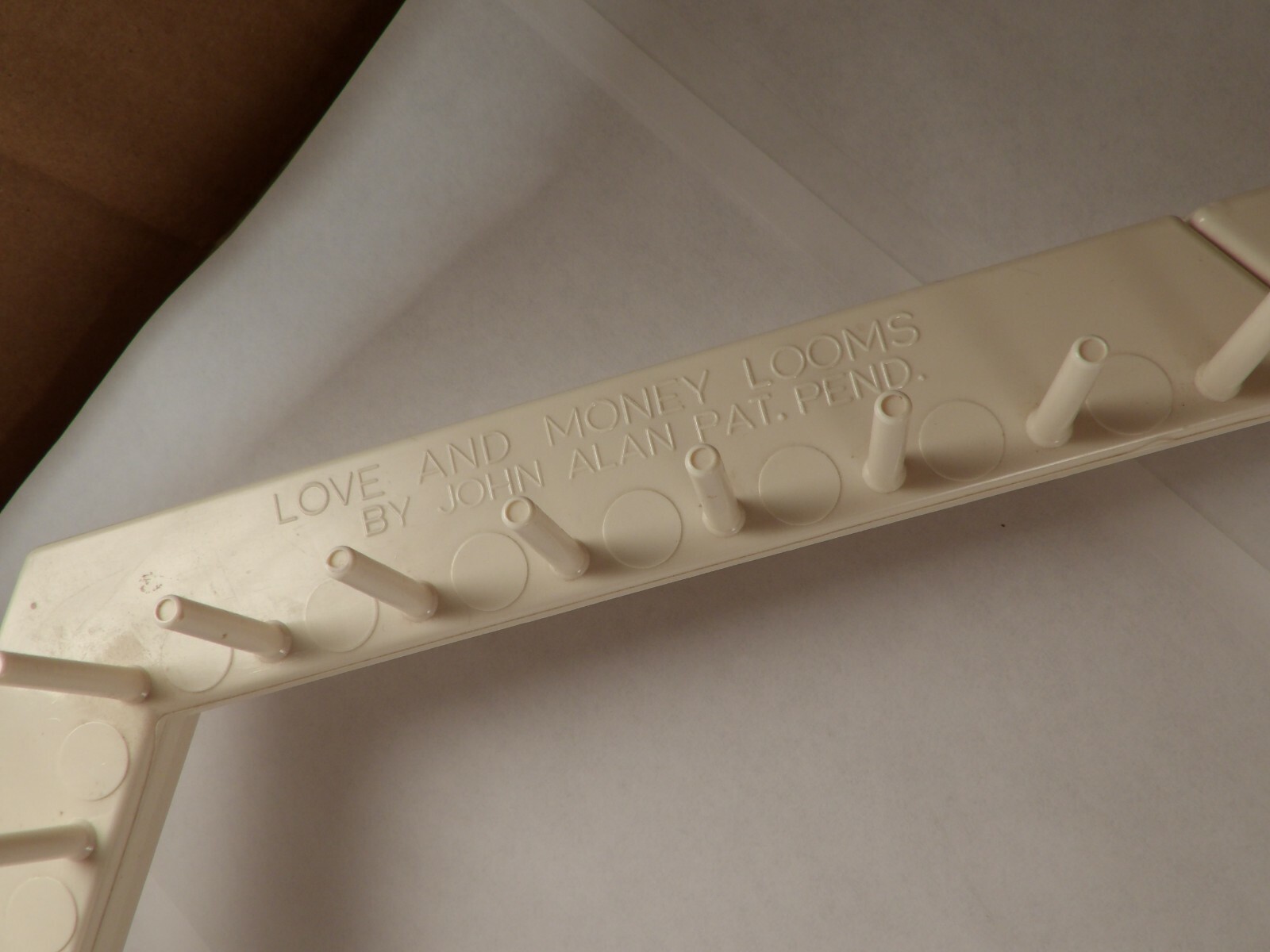 Love and Money Style Lap Weaving Loom 6-Sided Screw Together 15