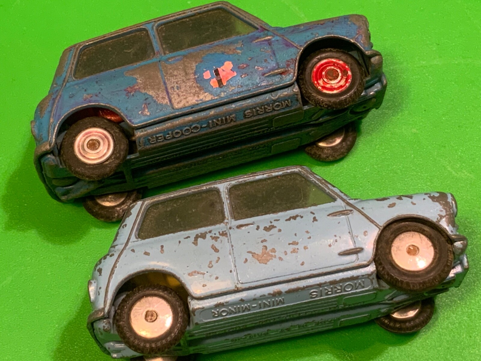 コーギー　Corgi Toys Morris Mini-Minor Corgi toys,pair classic cars,Morris mini-minor,mini-cooper