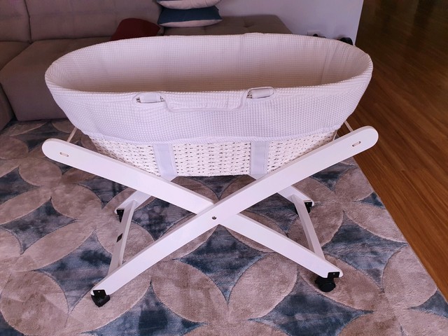 diy bassinet stand