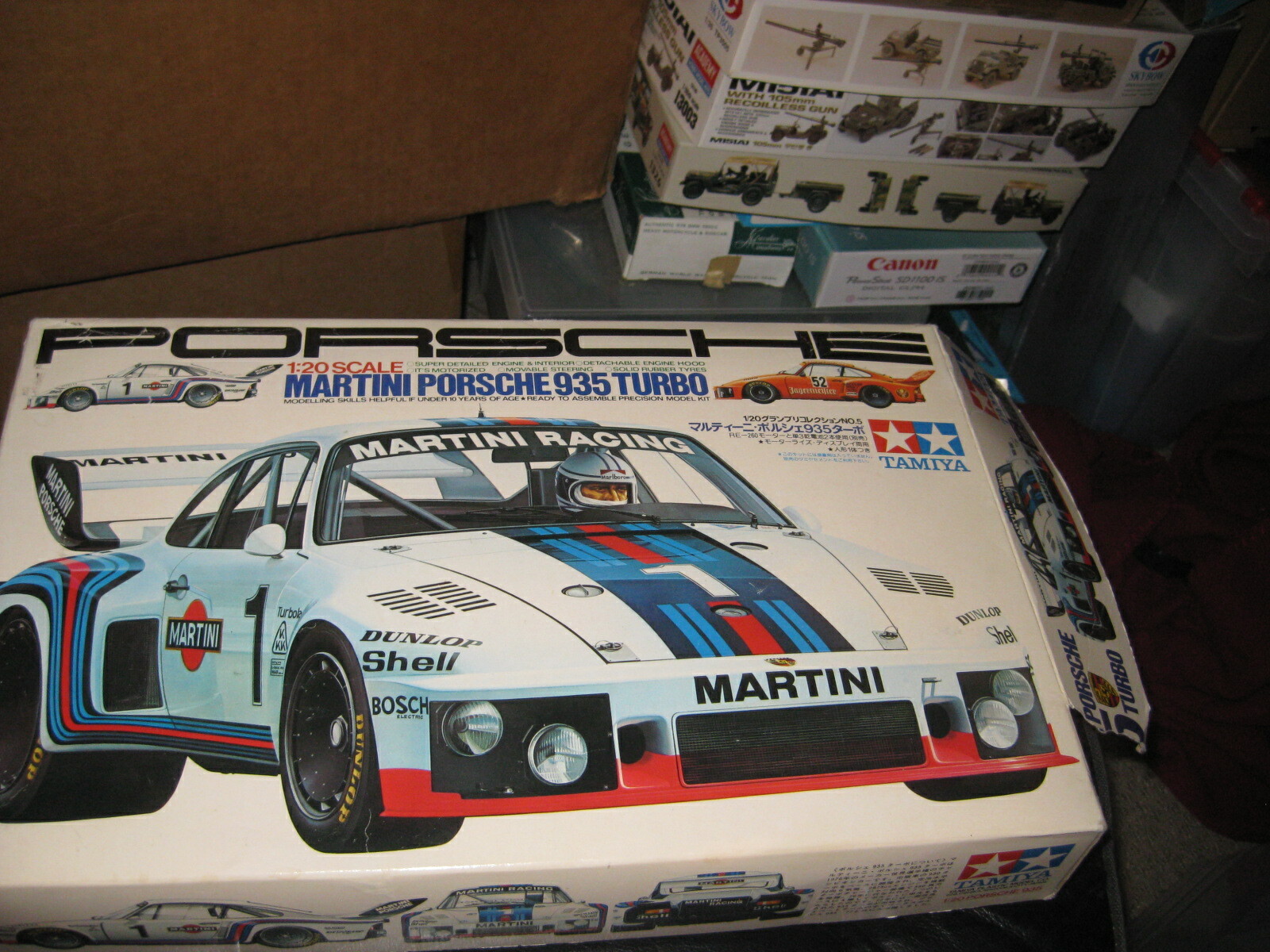 Martini Porsche 935 Turbo by Tamiya in 1/20 scale - frame