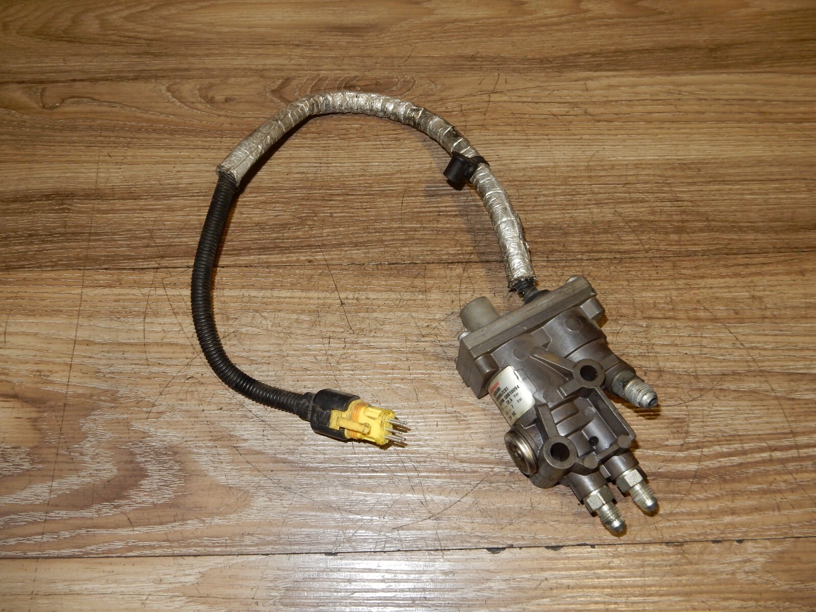 mi16 41GEIsQtTtL._UF350,350_QL80_.jpg