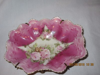 VINTAGE PORCELAIN DISH BOWL - Pink Roses Gold Trim Marked 158