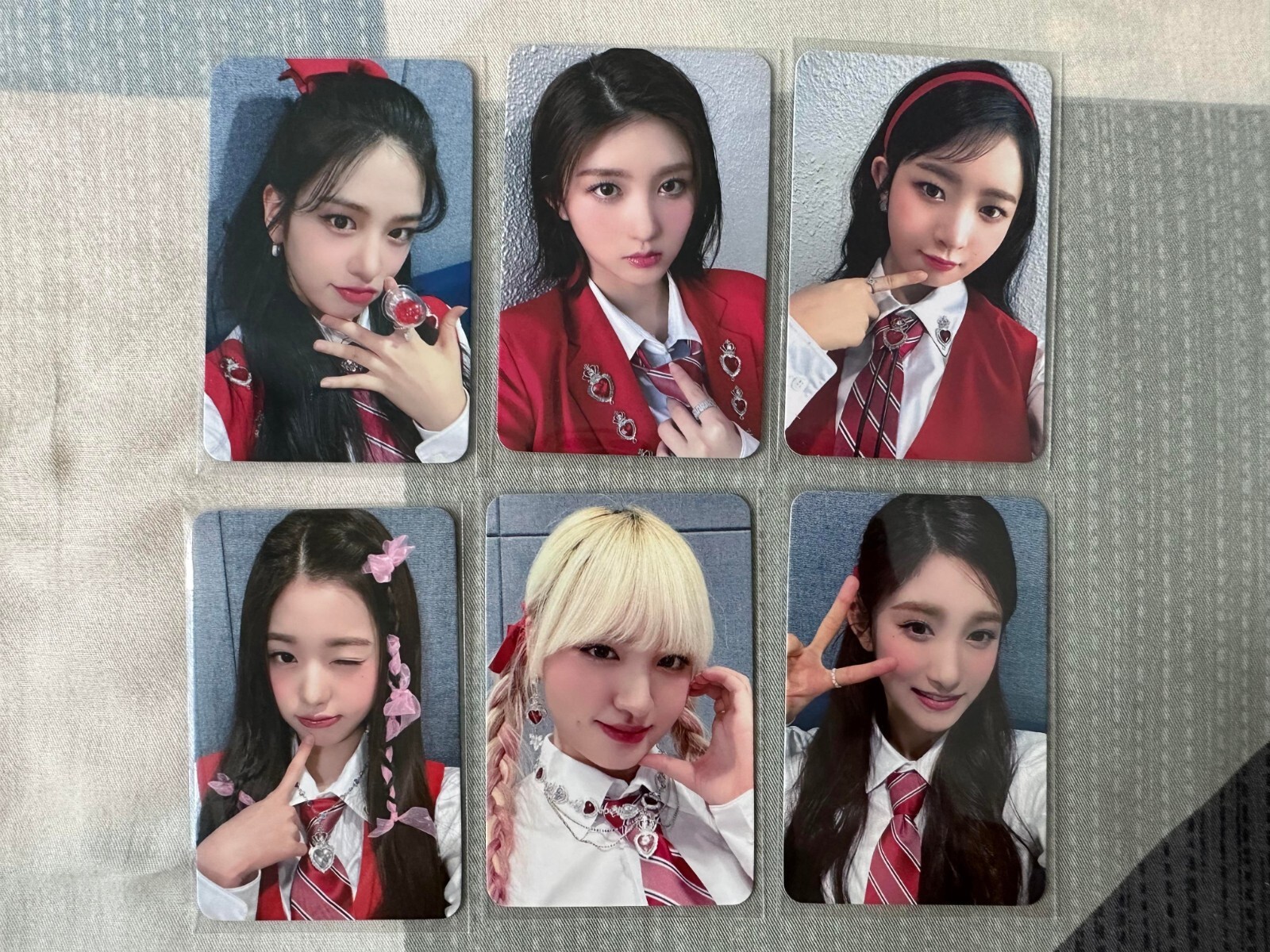 IVE OFFICIAL LOVE DIVE ALBUM MOKKET SHOP PHOTOCARD Wonyoung IVE OFFICIAL LOVE DIVE ALBUM MOKKET SHOP PHOTOCARD Wonyoung