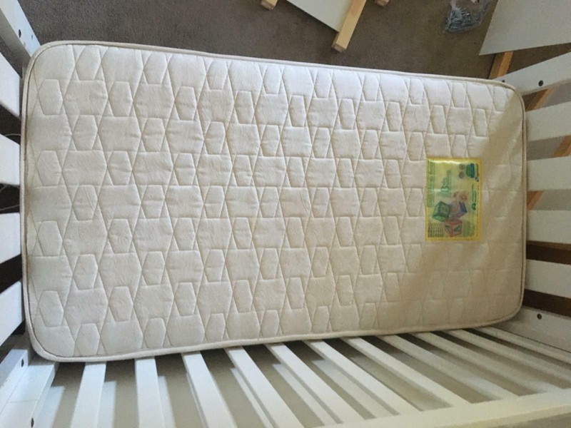 mattress protector baby bunting