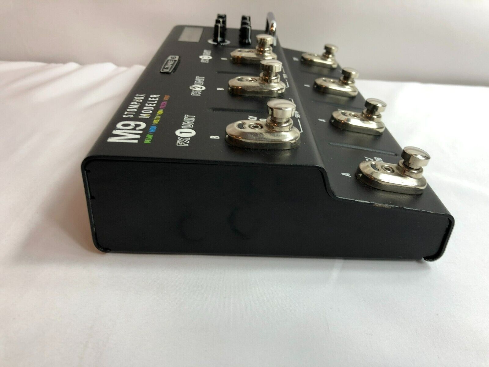 LINE6 M9 Stompbox Modeler W/adapter Guitar Effect Pedal In