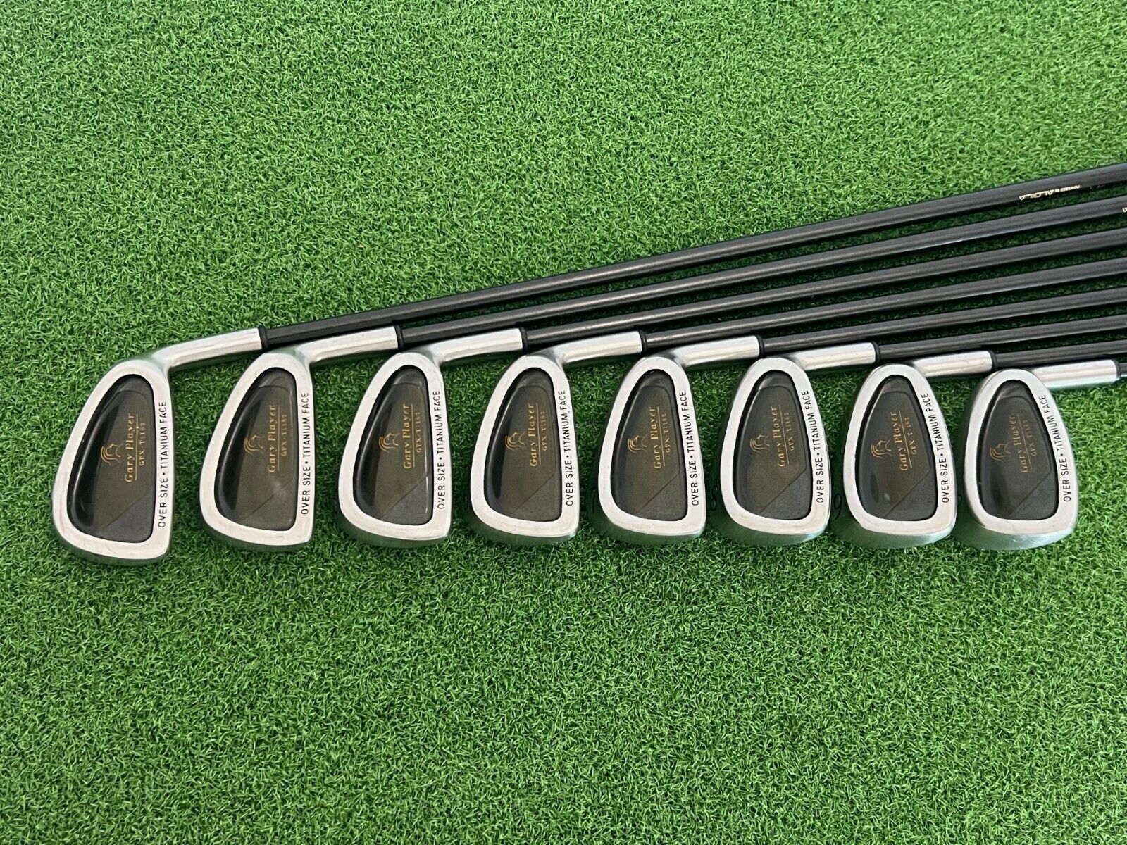 Vintage Set of 8 x Gary Player Black Knight Ti 162 Irons 3-PW Regular Graphite Vintage Set of 8 x Gary Player Black Knight Ti 162 Irons 3-PW Regular Graphite