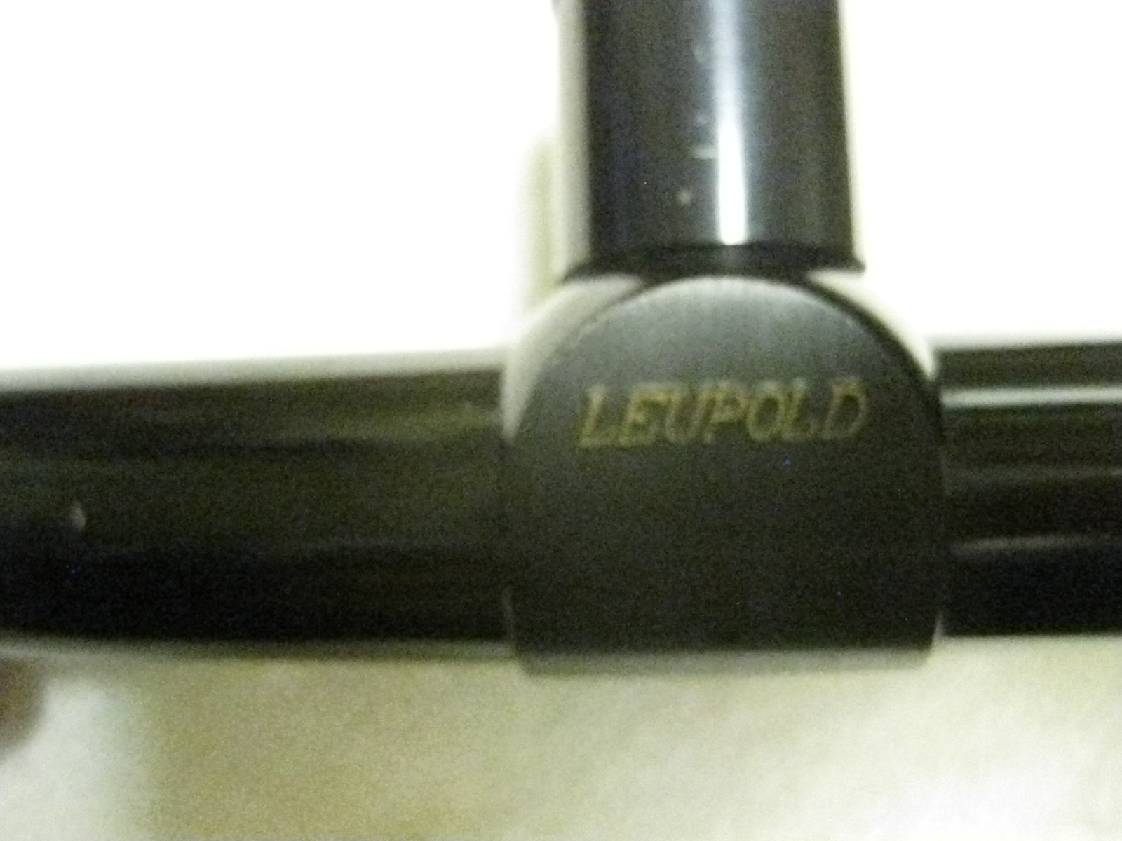Leupold 12x40mm A.O. Target Turrets Fine Cross Hair Perfect Optics