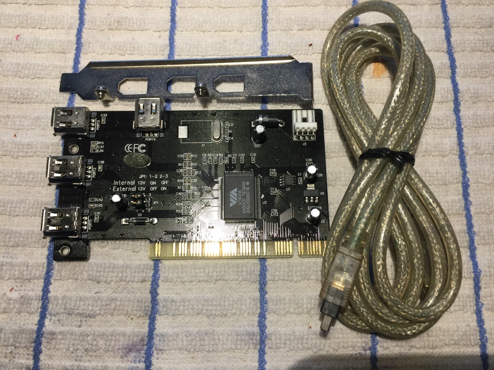 Used working UW-1394PCI-A01 Firewire PCI Card 3+1-Port. No Box, No CD Driver