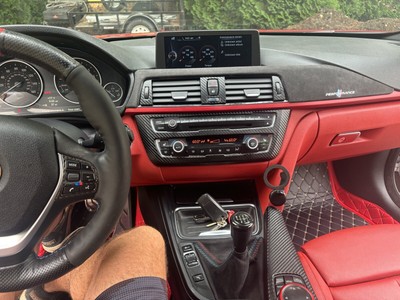 image 4 of interior