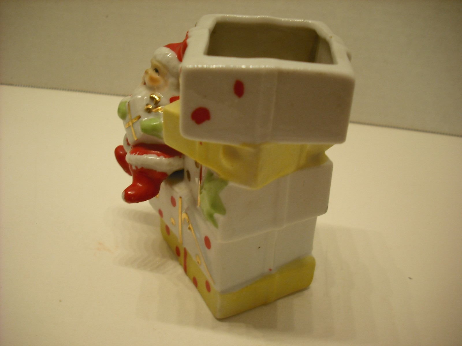 VINTAGE Santa Vase Presents JAPAN Christmas Ceramic China Porcelain Bisque Face