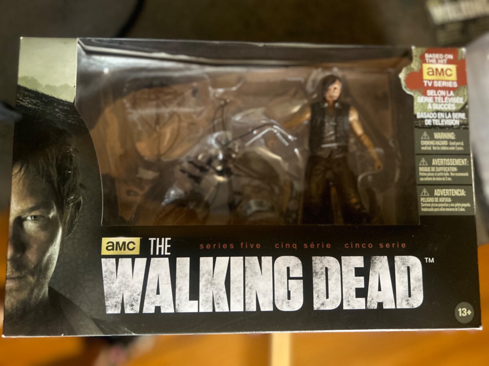Mcfarlane Toys The Walking Dead TV Deluxe Box Set Daryl