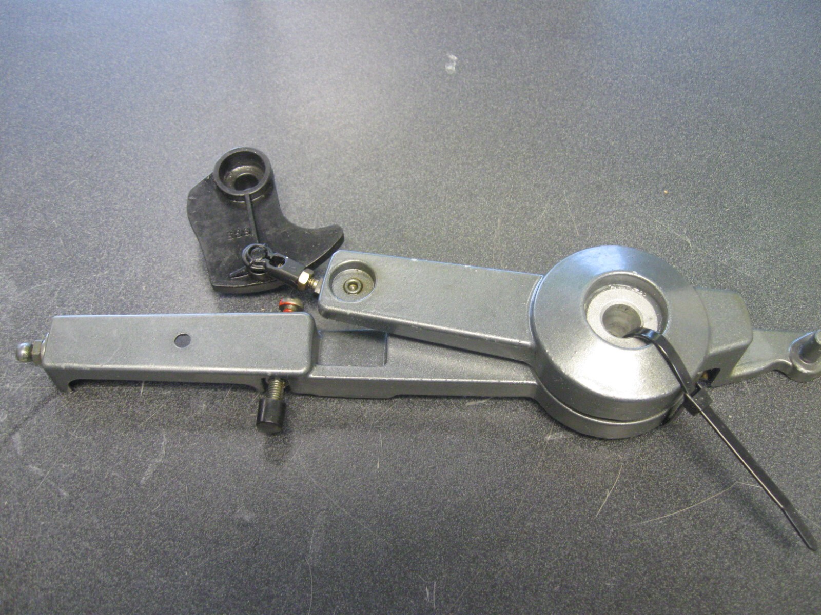 YAMAHA OUTBOARD MAGNETO CONTROL LEVER ASSEMBLY 6G5-41631-01 YAMAHA OUTBOARD MAGNETO CONTROL LEVER ASSEMBLY 6G5-41631-01