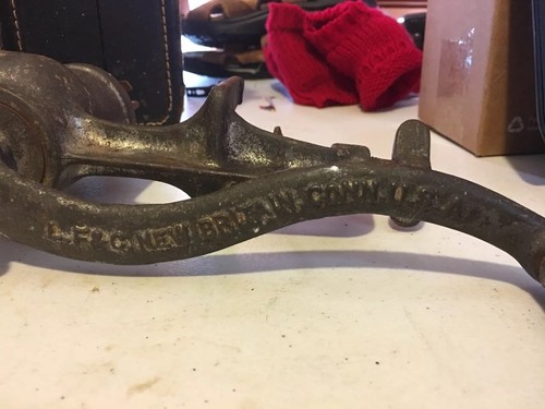 Vintage LF & C No 1 Universal Table Top Meat Grinder Food Chopper Patina