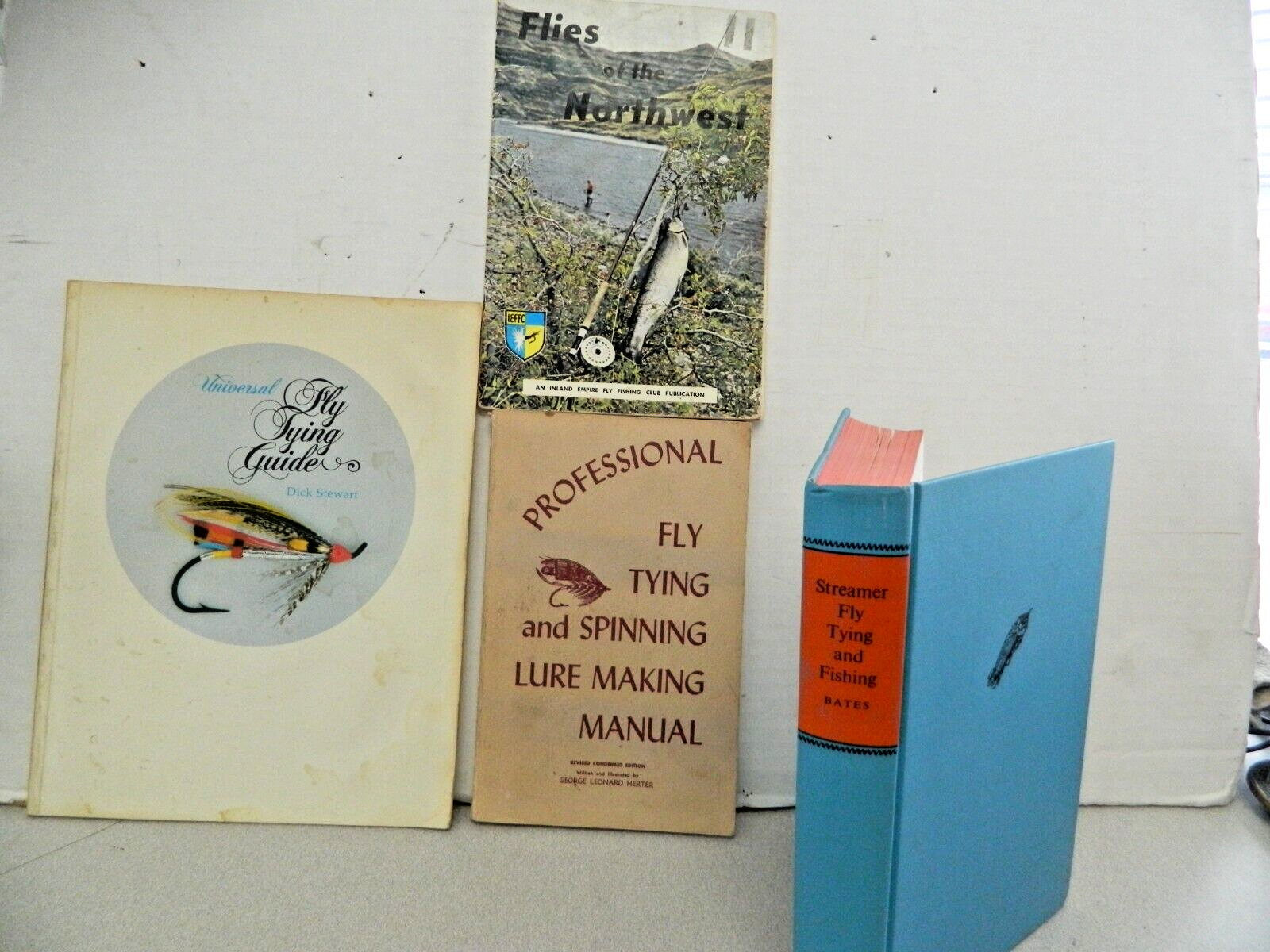 古洋書 Professional Fly Tying, by E.D, 1971 Vintage Fly Fishing
