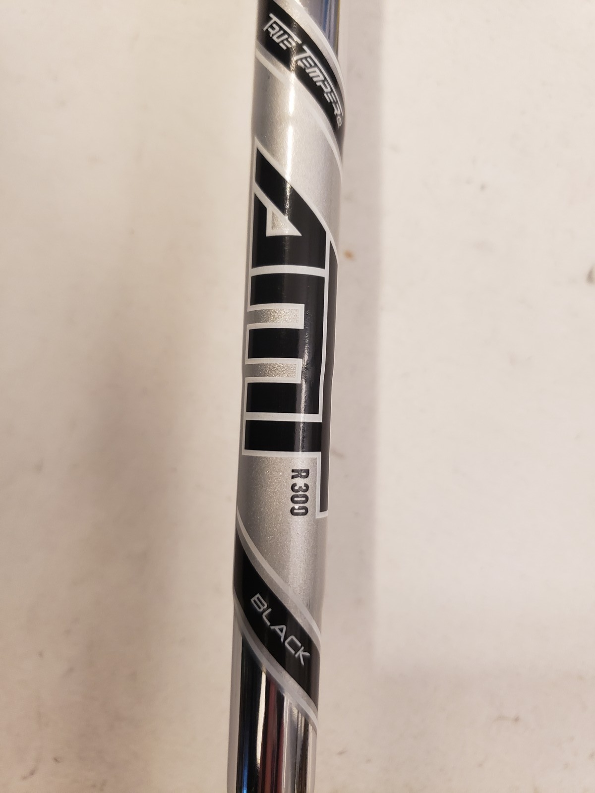 Used Titleist Vokey SM9 - 60* Lob Wedge - 08* M Grind - AMT R300 Black Reg - LH