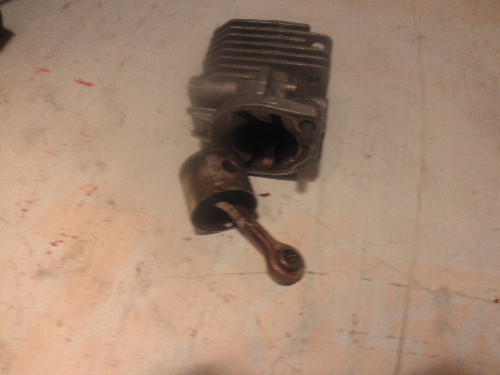 WEEDEATER BRAND FEATHERLITE BLOWER JUG/w/PISTON/ROD/BEARING/BOLTS/BLOWER PARTS