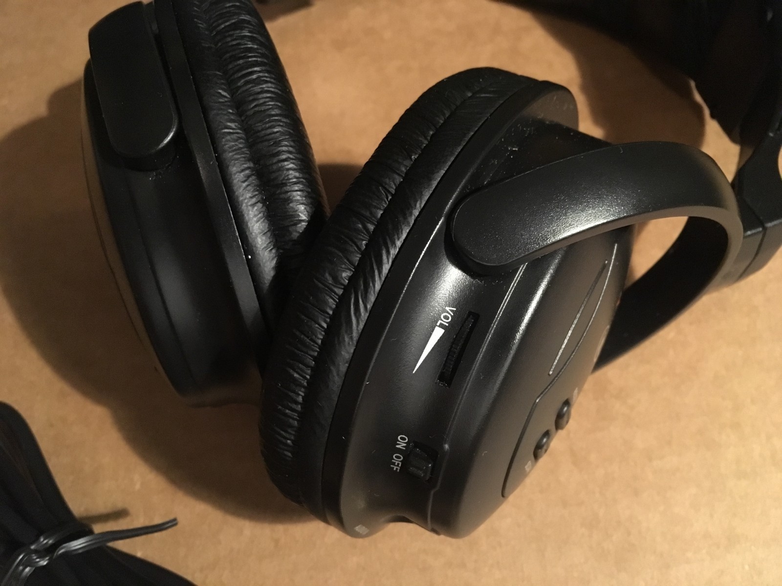 It. Radio Headphones Combo.