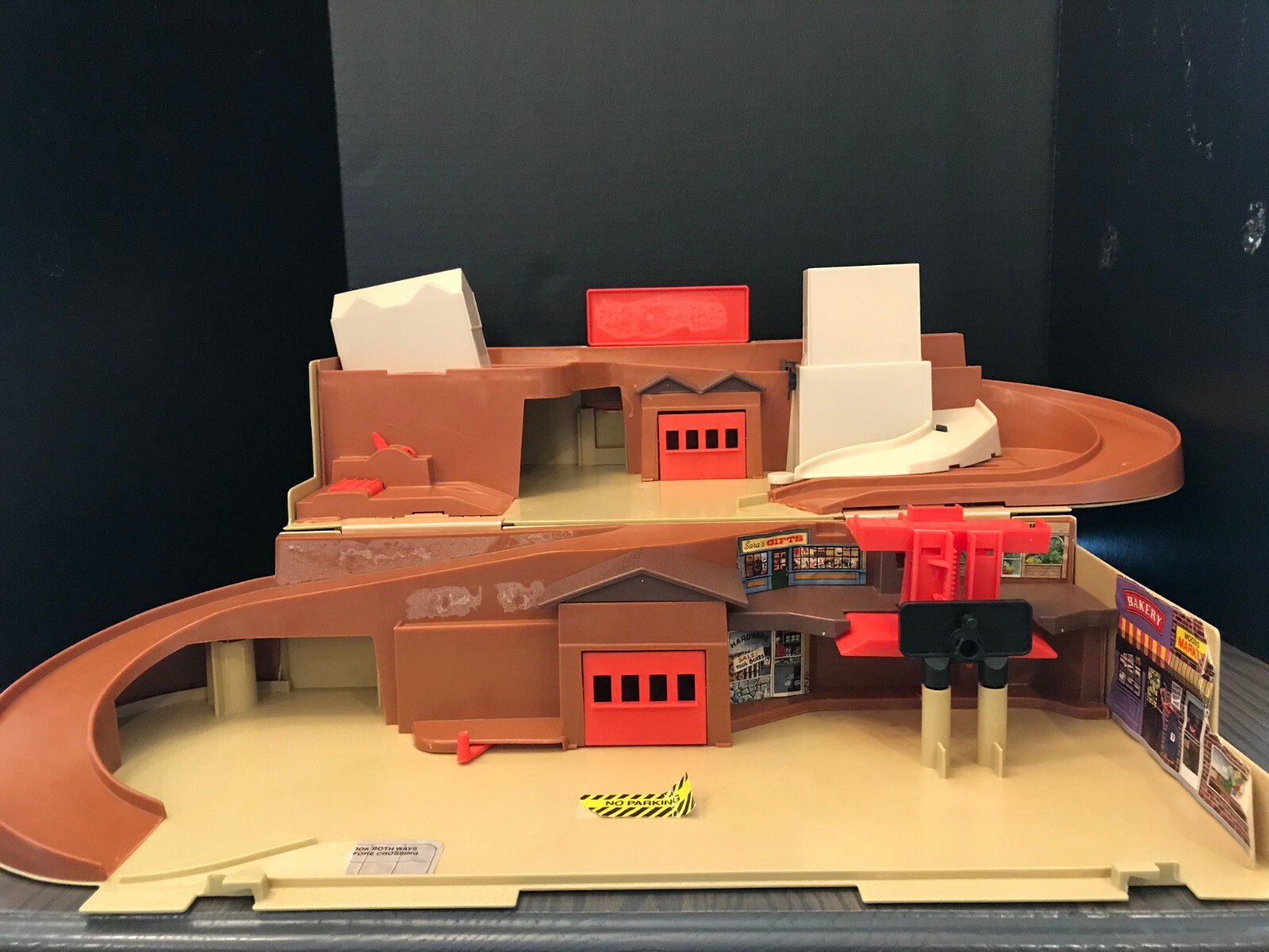 hot wheels throwback sto and go