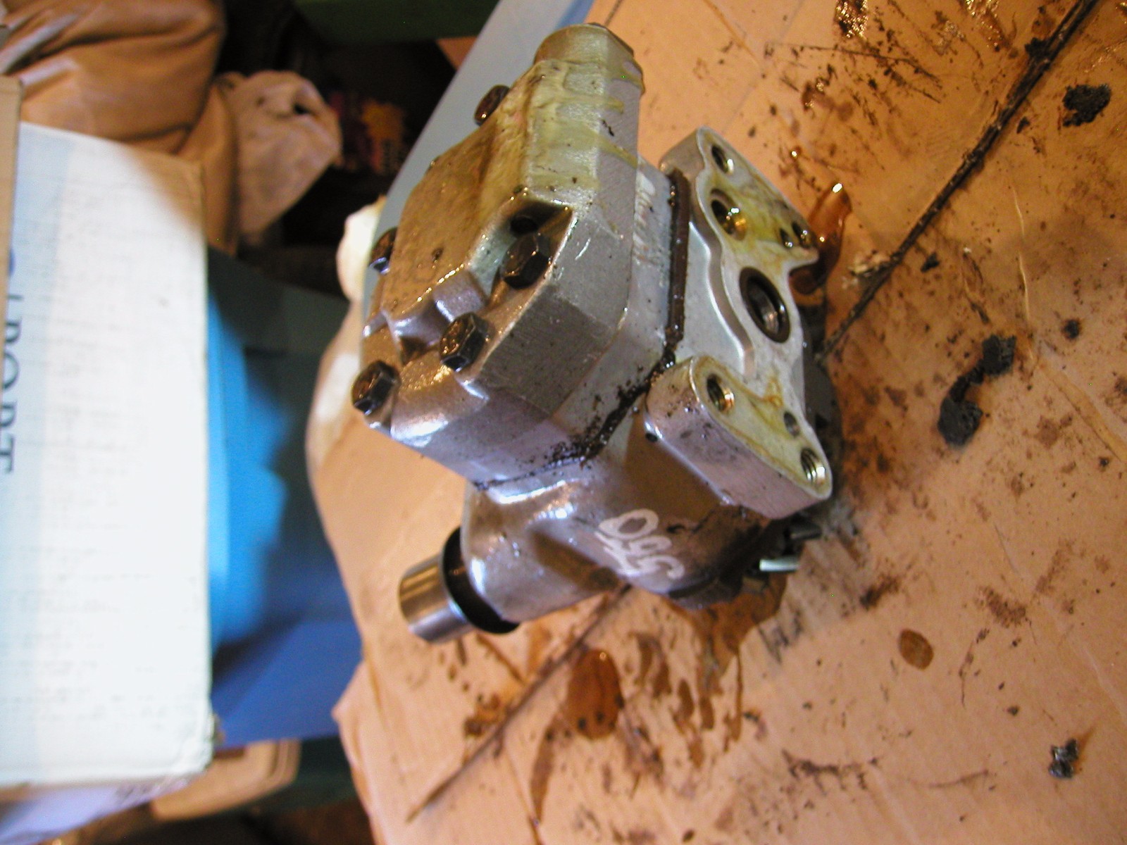 Farmall 460 560 rowcrop Tractor IHC GOOD WORKING hydraulic pump & gear