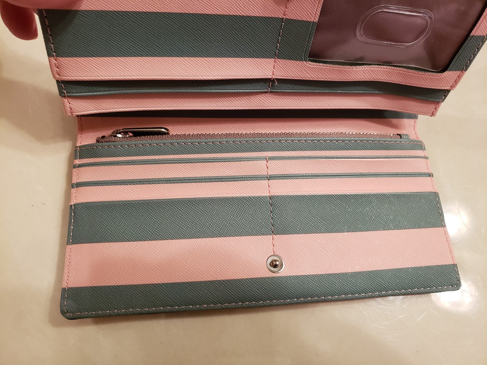 **MARC by MARC JACOBS** PINK & GREEN FLORAL LEATHER BIFOLD WALLET**