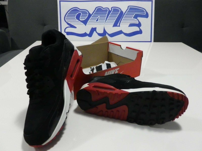 foot locker nike air max 90 essential