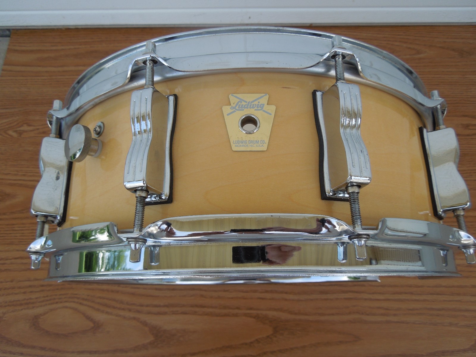 Ludwig vintage maple snare drum 5x14 beautiful drum, take a look!!