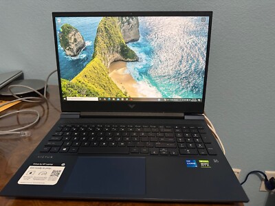 HP Victus 16-d0013dx 16'' i5-11400H 2.7GHz 8GB RAM 256GB SSD GeForce RTX 3050 