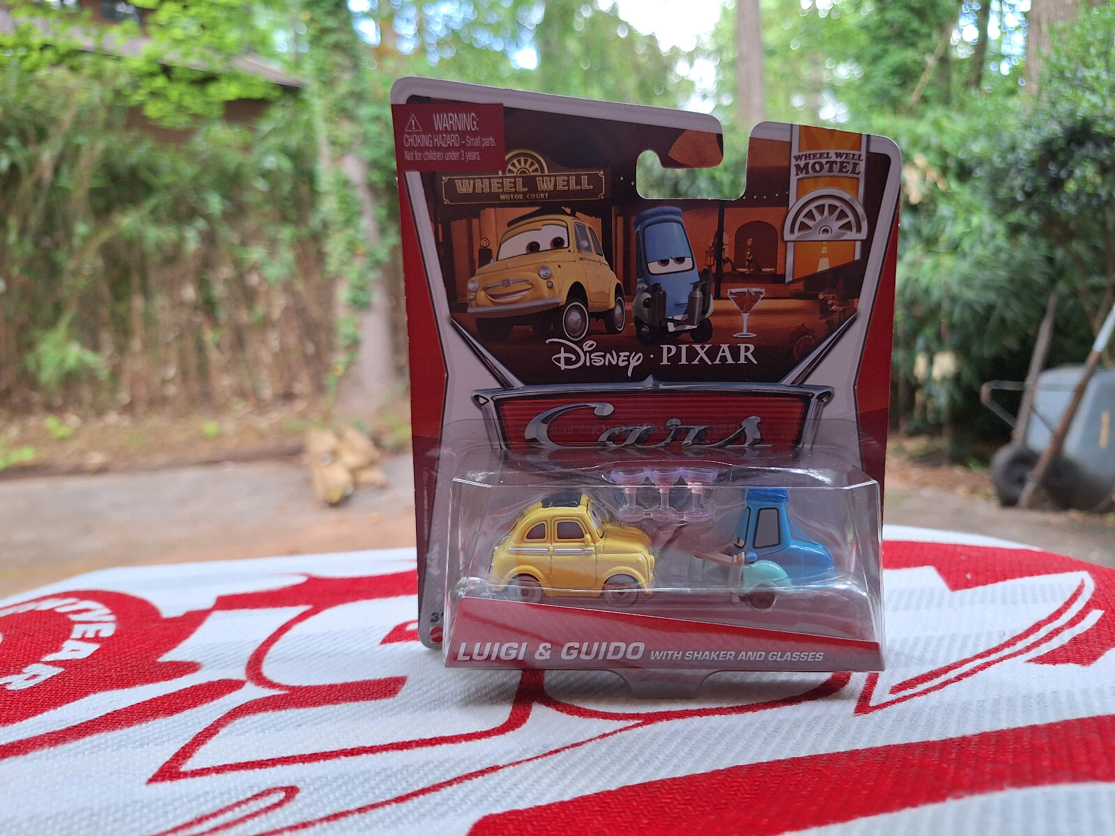 Disney Pixar Cars　マテル　 ルイージ & グイード 　セット 3 Pack Model Car Gift Disney Pixar Cars Luigi & Guido
