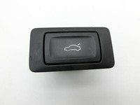 Audi Q5 8R 12-17 Schalter Öffner für Elektr. Heckklappe Audi Q5 8R 12-17 26.10.2016 4G0959831A 4G0959831A5PR... Vorschau 2