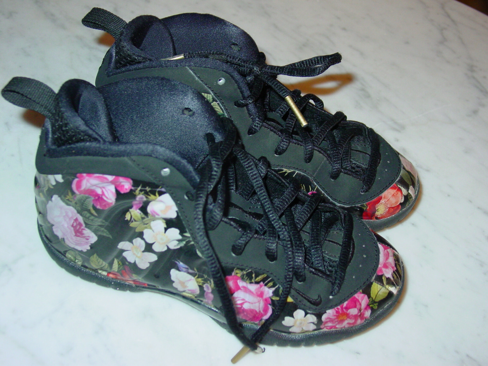 foamposite valentine's day