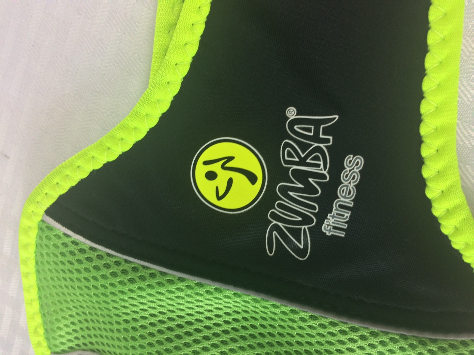 Majesco Zumba Fitness Belt for Wii EUC!