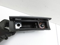 VW Passat CC 358 12-16 Aschenbecher Ascher mit Zigarettenanzünder VW Passat CC 358 12-16 10.04.2013 3C0857961H gebraucht Vorschau 4