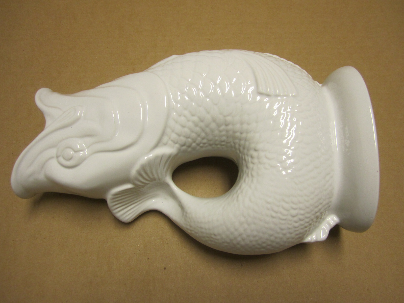 GLUGGLE JUG by Wade, made in STOKE ON TRENT ENGLAND, 10.75