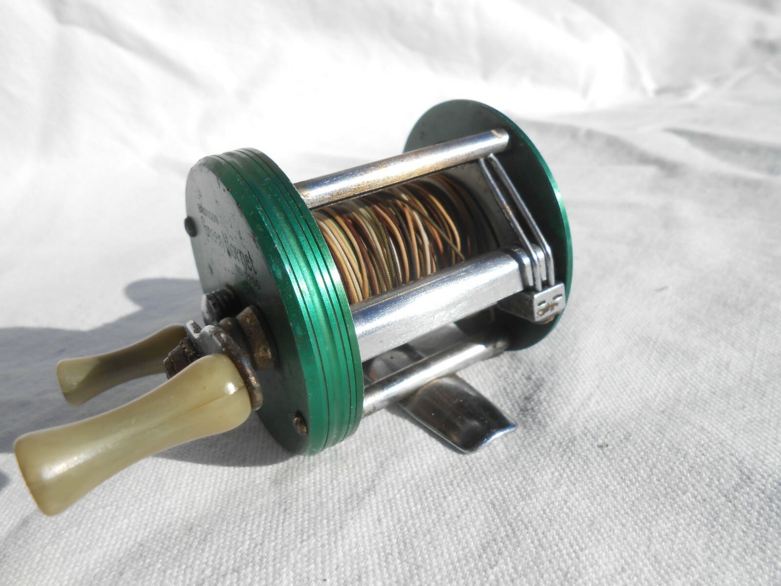 Vintage Bronson Green Hornet No. 2200 Open Face Fishing Reel