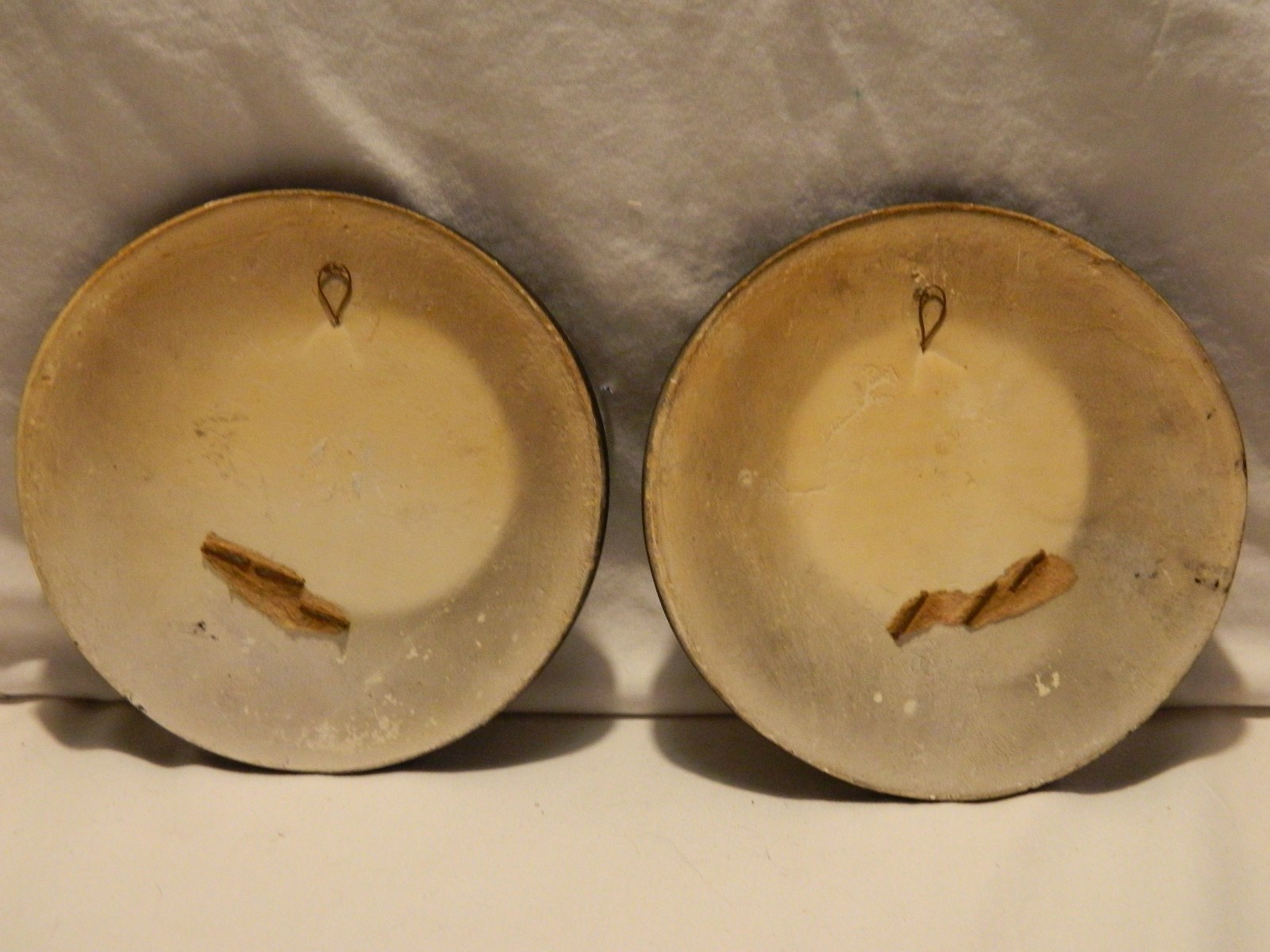 2 1958 MILLER STUDIO ROUND CHALKWARE BLACK & WHITE SWAN WALL PLAQUES